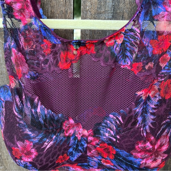 Victoria’s Secret Pink Floral Lace High Neck Push Up Bralette Sz M-DD - Picture 4 of 11